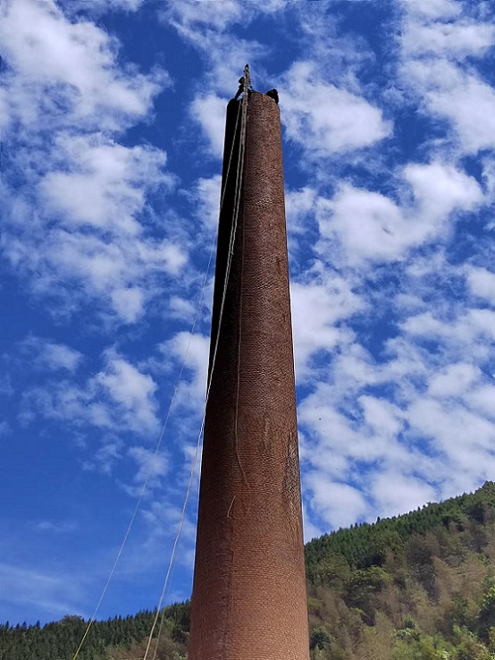 煙囪拆除公司拆除的注意事項(xiàng)以及拆除方法介紹