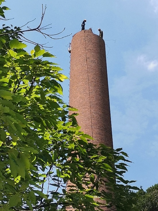 煙囪拆除公司 水泥煙囪是怎么拆除的？