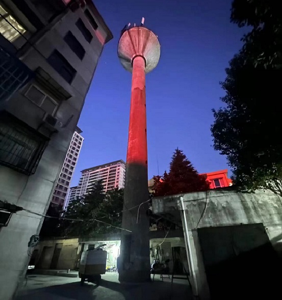 水塔拆除公司：精心施工，為城市換新顏
